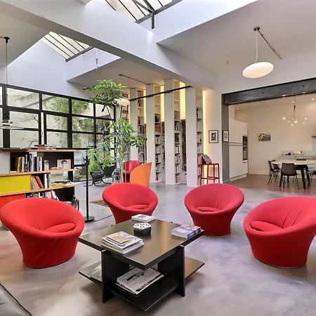 The Loft A Bright With A Distinctive Design