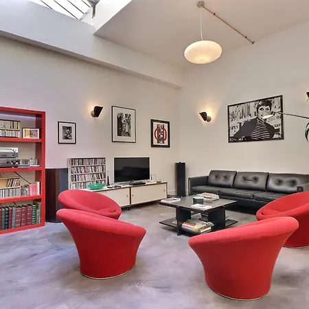 아파트 The Loft A Bright With A Distinctive Design *