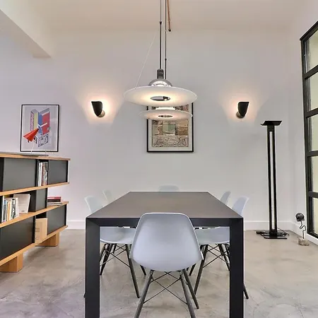 アパート The Loft A Bright With A Distinctive Design *
