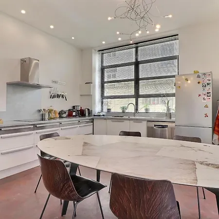 The Loft A Bright With A Distinctive Design