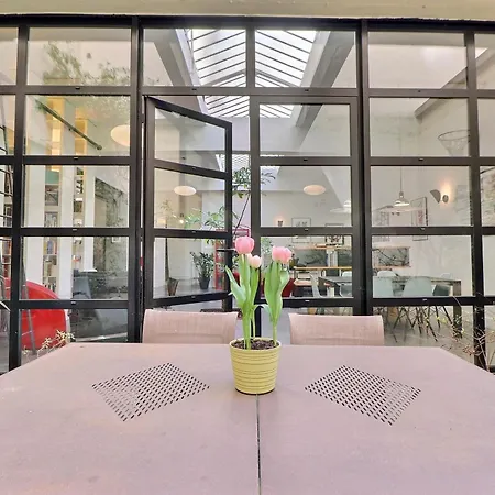The Loft A Bright With A Distinctive Design *