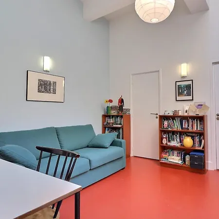 아파트 The Loft A Bright With A Distinctive Design *